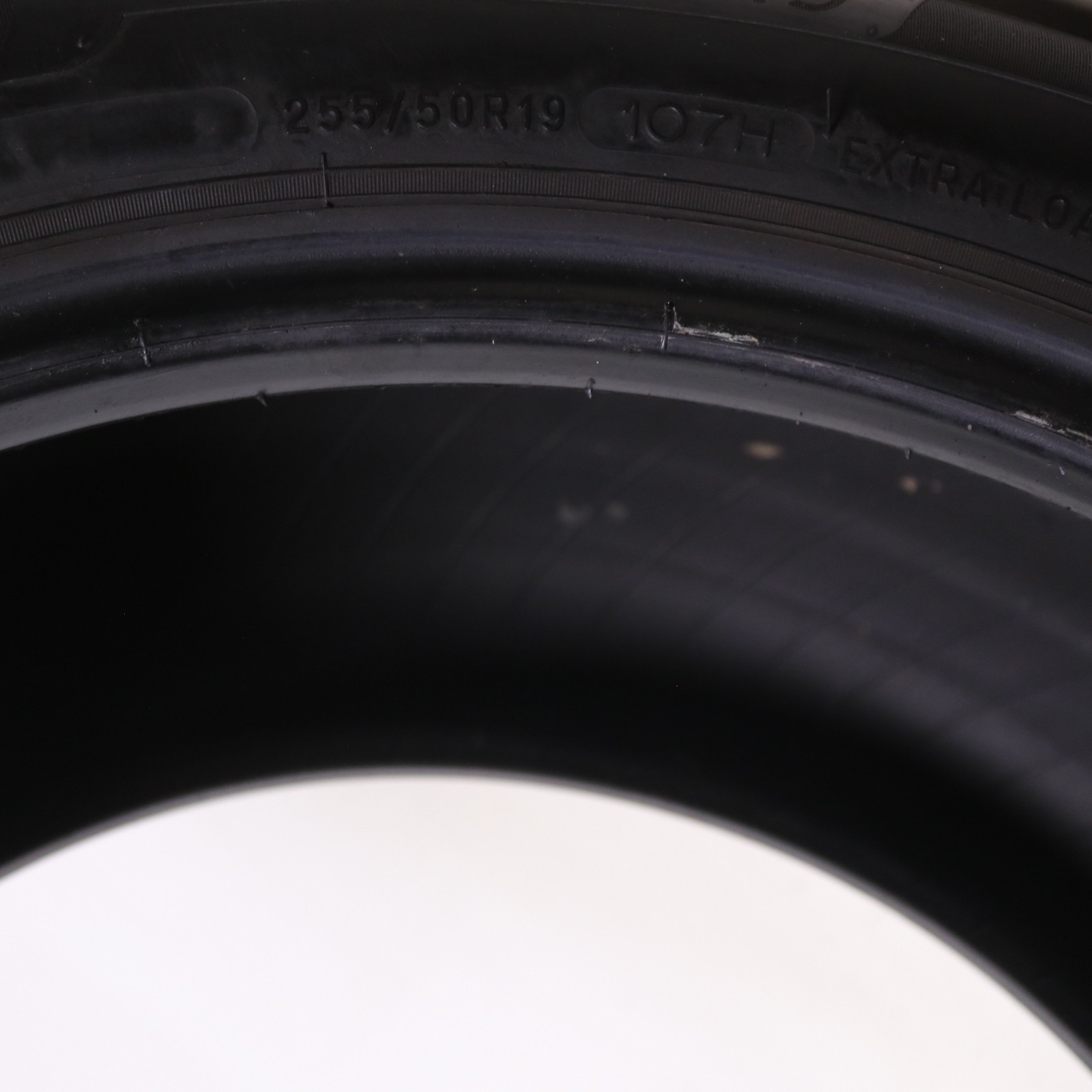 Set of 2 Used 255/50R19 Michelin Primacy Tour A/S MO – 107H – 7-7.5/32