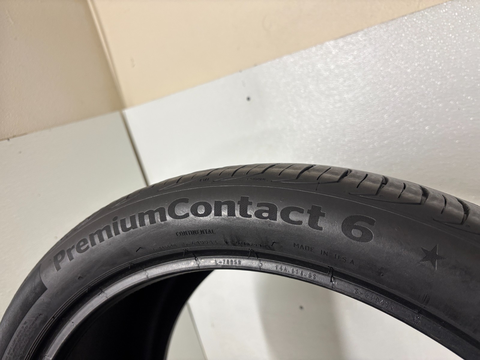 NO SHIPPING ONLY LOCAL PICK UP 2 tires 315 30 22 Continental PremiumContact 6