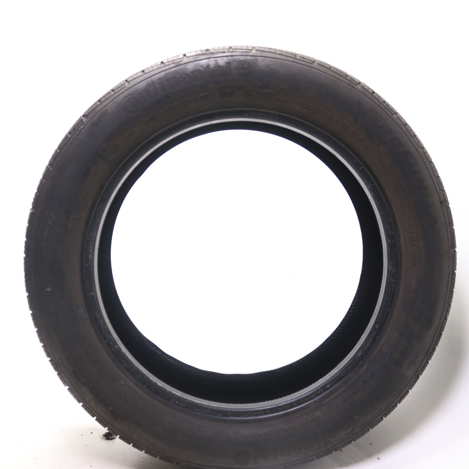 Set of 2 Used 235/50R18 Continental ProContact TX SSR MOE – 97H – 6.5-7/32