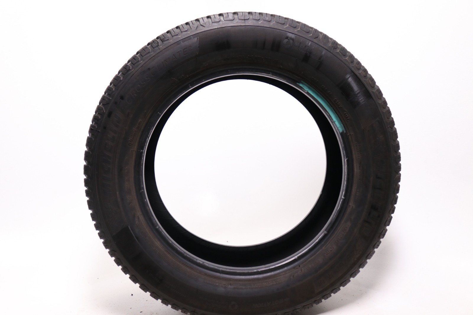 Set of 4 Used 245/60R18 Michelin CrossClimate 2 – 109V – 8.5-9.5/32