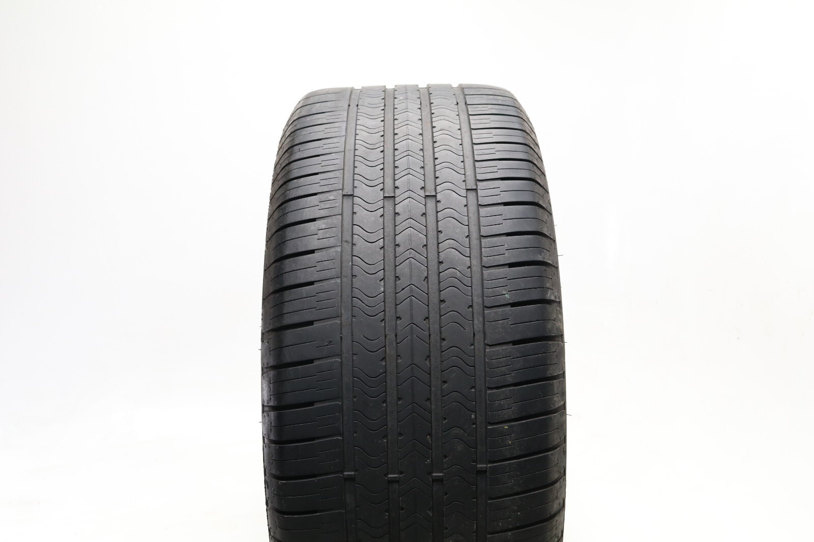 Set of 2 Used 285/40R20 Goodyear Eagle Sport MOExtended – 108V – 7-8/32