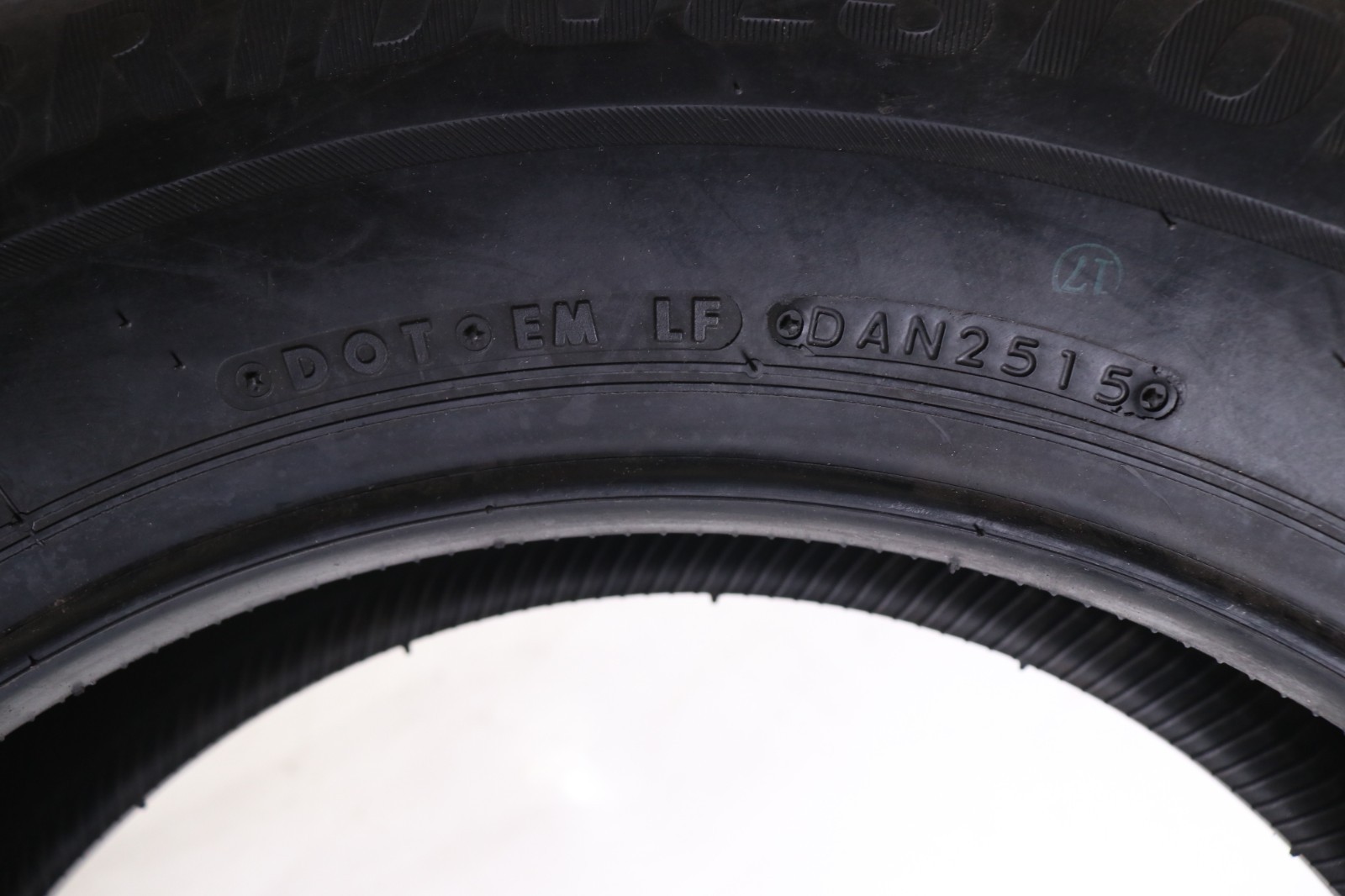 Take Off 215/65R17 Bridgestone Blizzak WS80 – 99T – 11.5/32