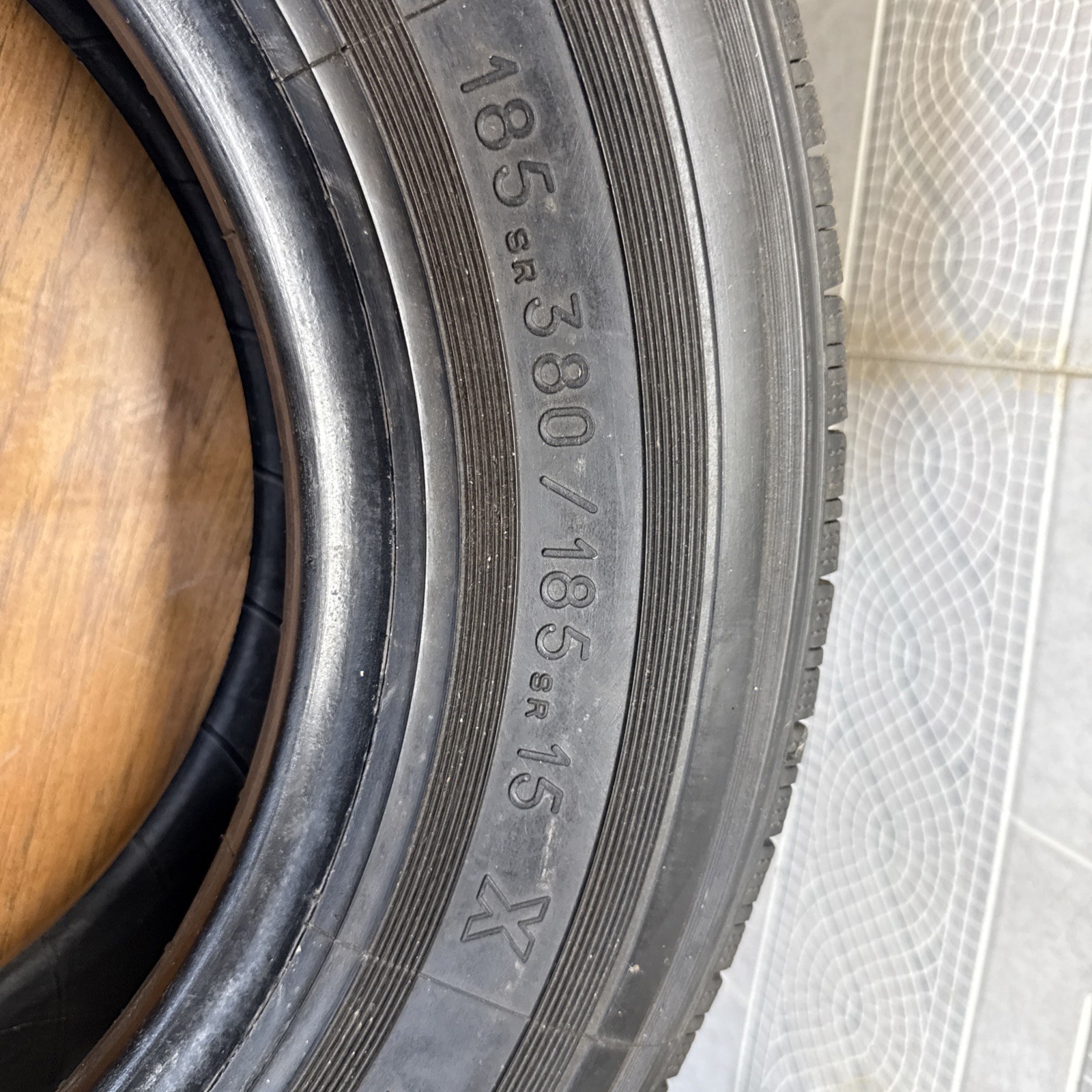 Michelin 185 – SR 380 / 185-15 X Made In France Tire #4 Triumph Jaguar MG ??