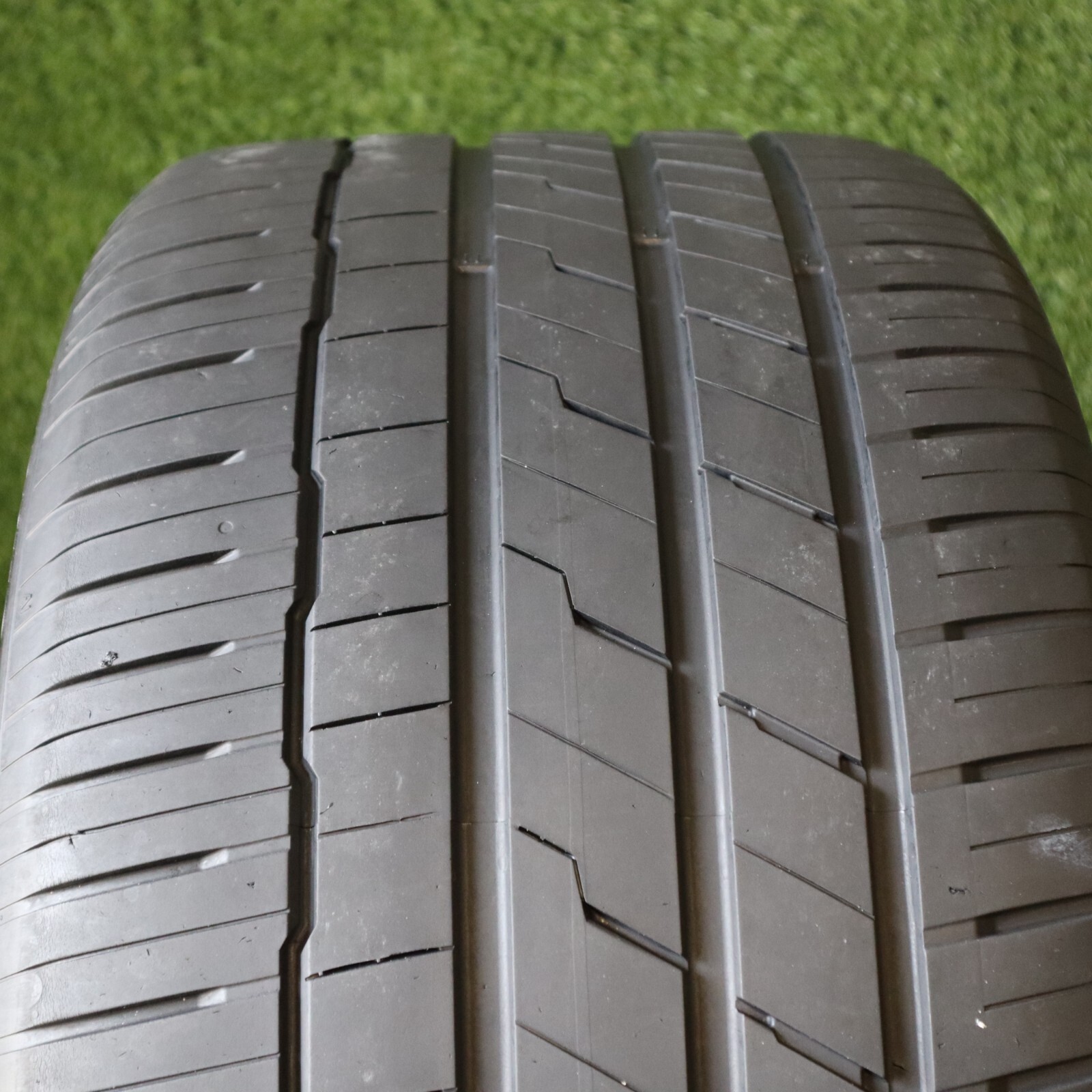 315 35 21 Hankook Ventus S1 Evo 3 SUV Run Flat with 75% Tread 6/32 111Y #18824