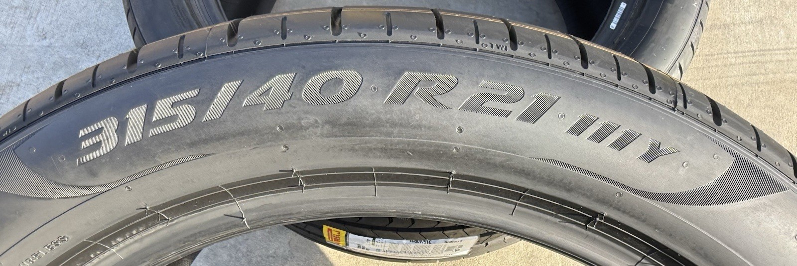 Set of TWO BRAND NEW 315/40R21 111Y Pirelli P Zero PZ4 Sport MO Mercedes Tires