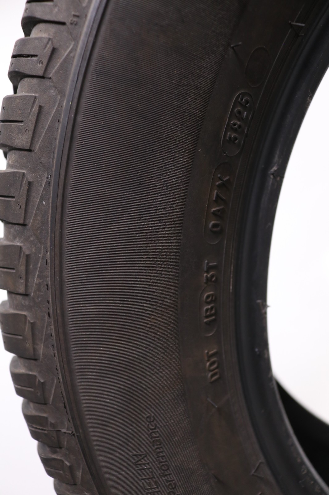 Set of 4 Used 225/65R17 Michelin CrossClimate 2 – 102H – 9-10/32