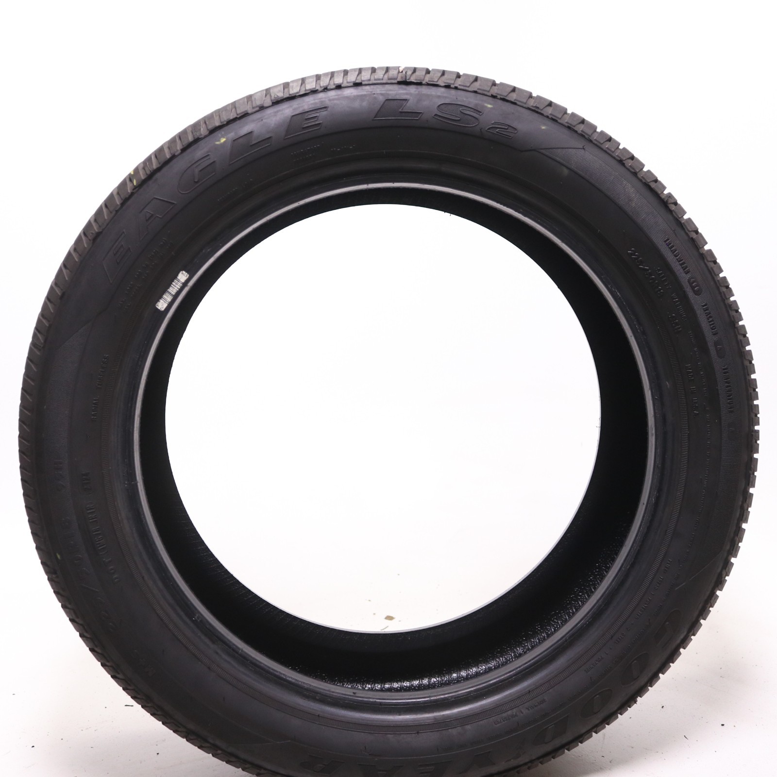 Set of 2 Used 225/50R18 Goodyear Eagle LS-2 – 95H – 8.5-9/32 No Repairs