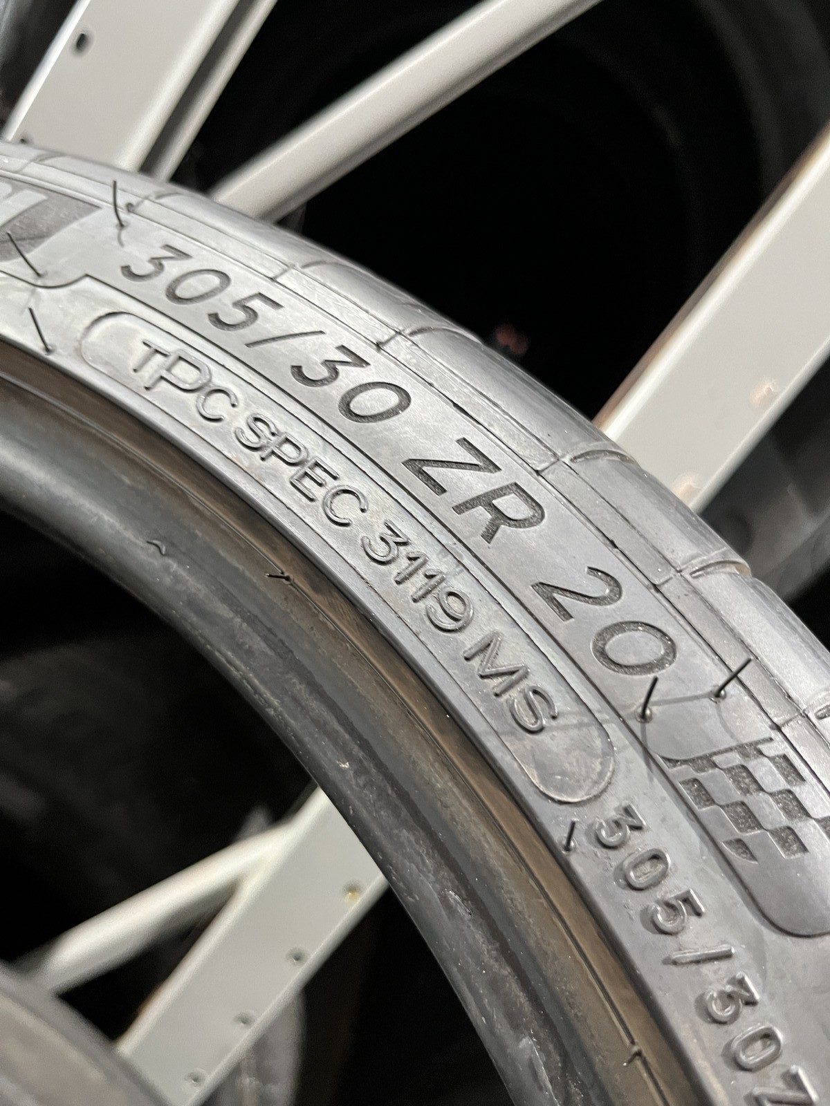 1 Tire Michelin Pilot Sport All Season 4 ZP 305/30ZR20 99Y DOT.0723 6/32