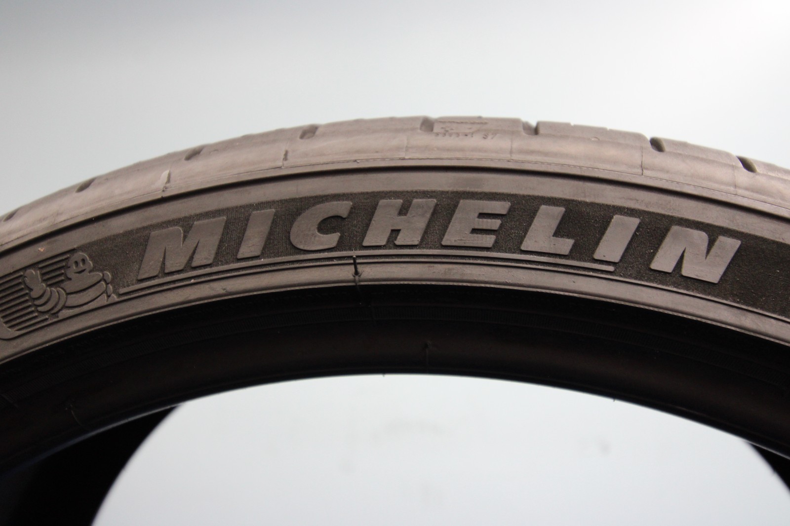 2 Used Michelin Pilot Sport A/S 4 TO PNCS 255/35ZR21 255/35/21 2553521 98W