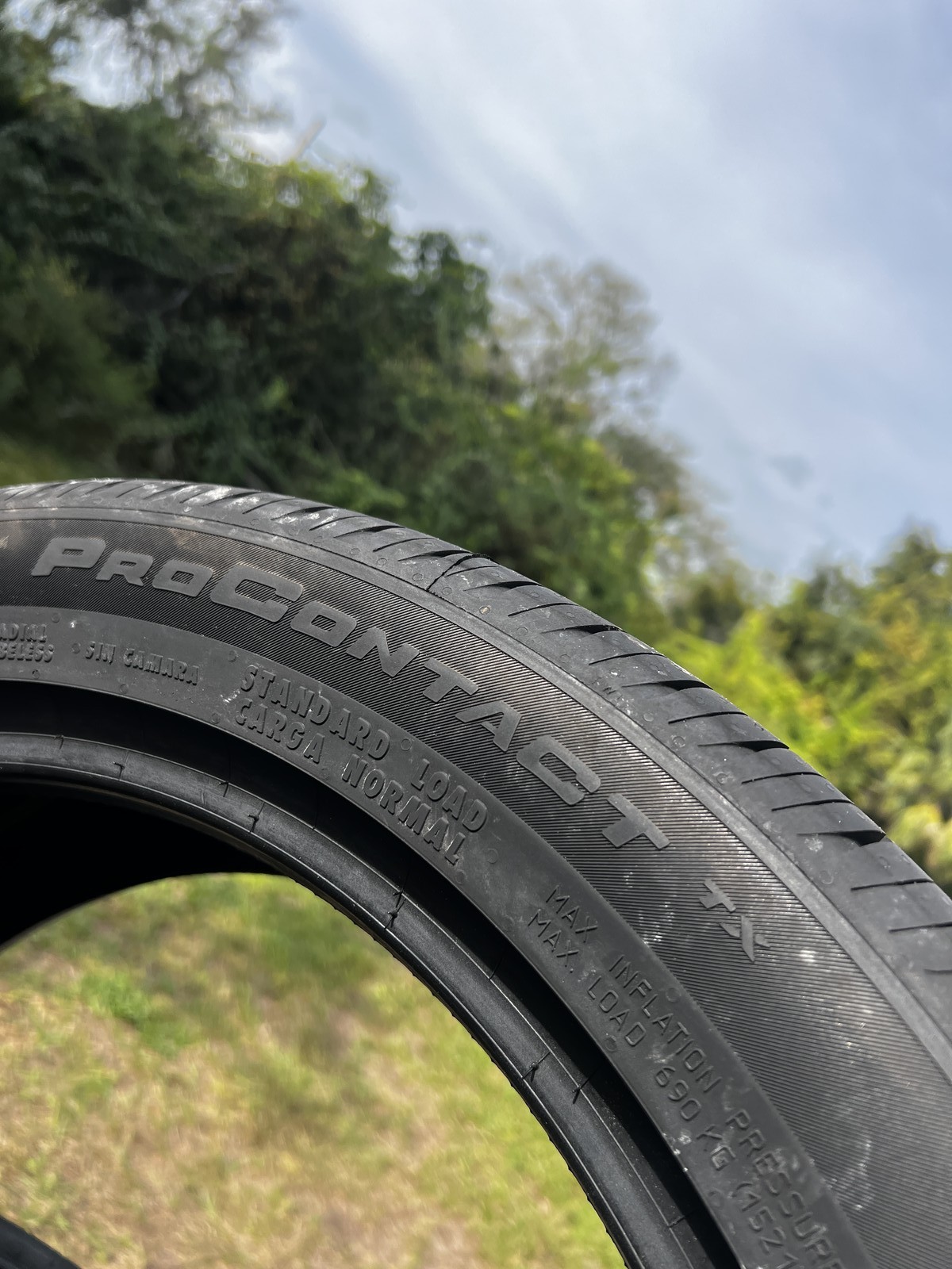 Set Of 4 New Continental ProContact TX 235/45R19 95H DOT.1625