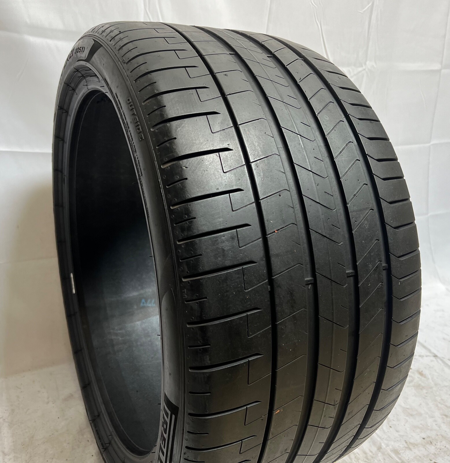 1 – NICE 315/30ZR21 XL (103Y) Pirelli P Zero PZ4 (ND0) Porsche OEM – 2073