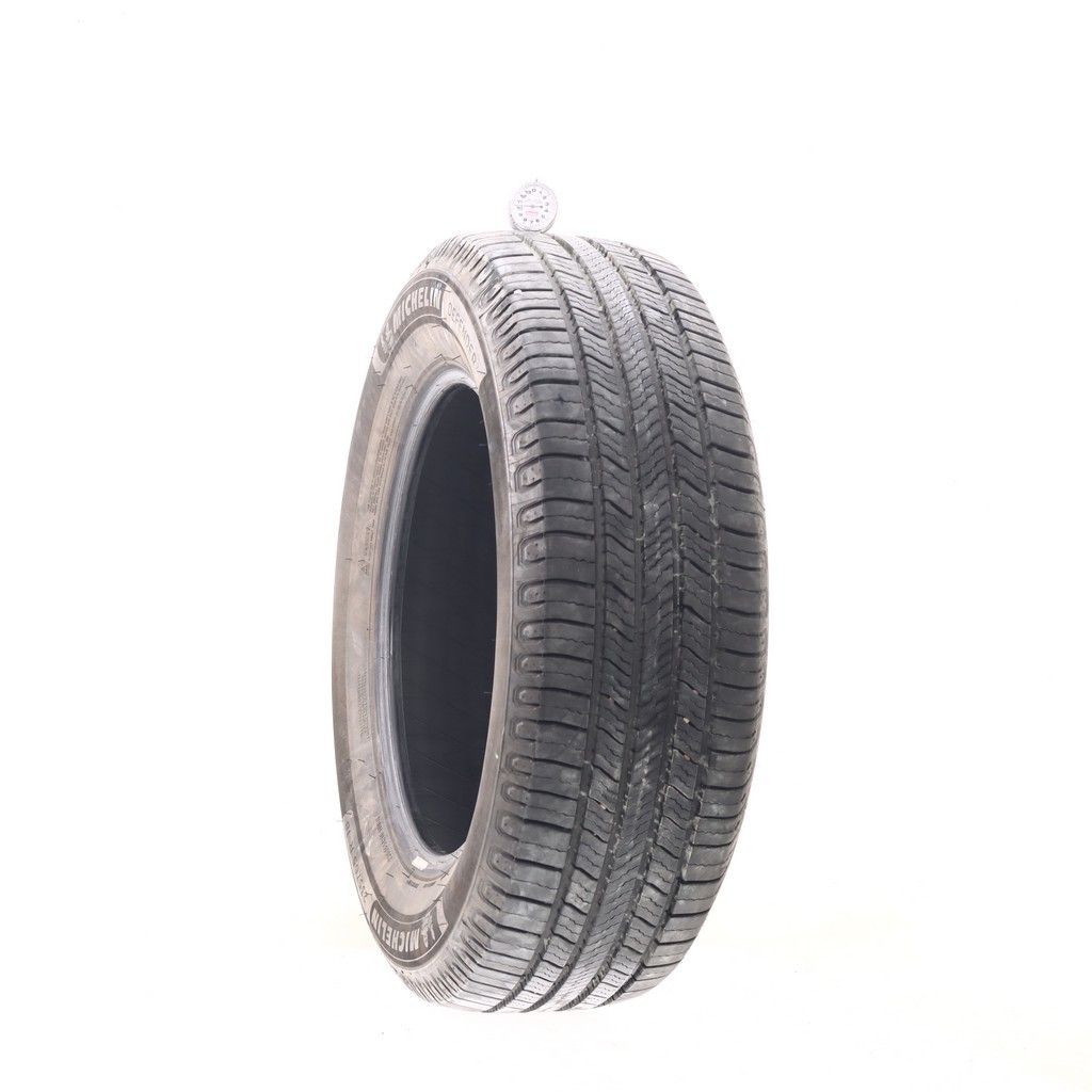 Set of (4) Used 235/65R18 Michelin Defender 2 106H – 9.5-10.5/32