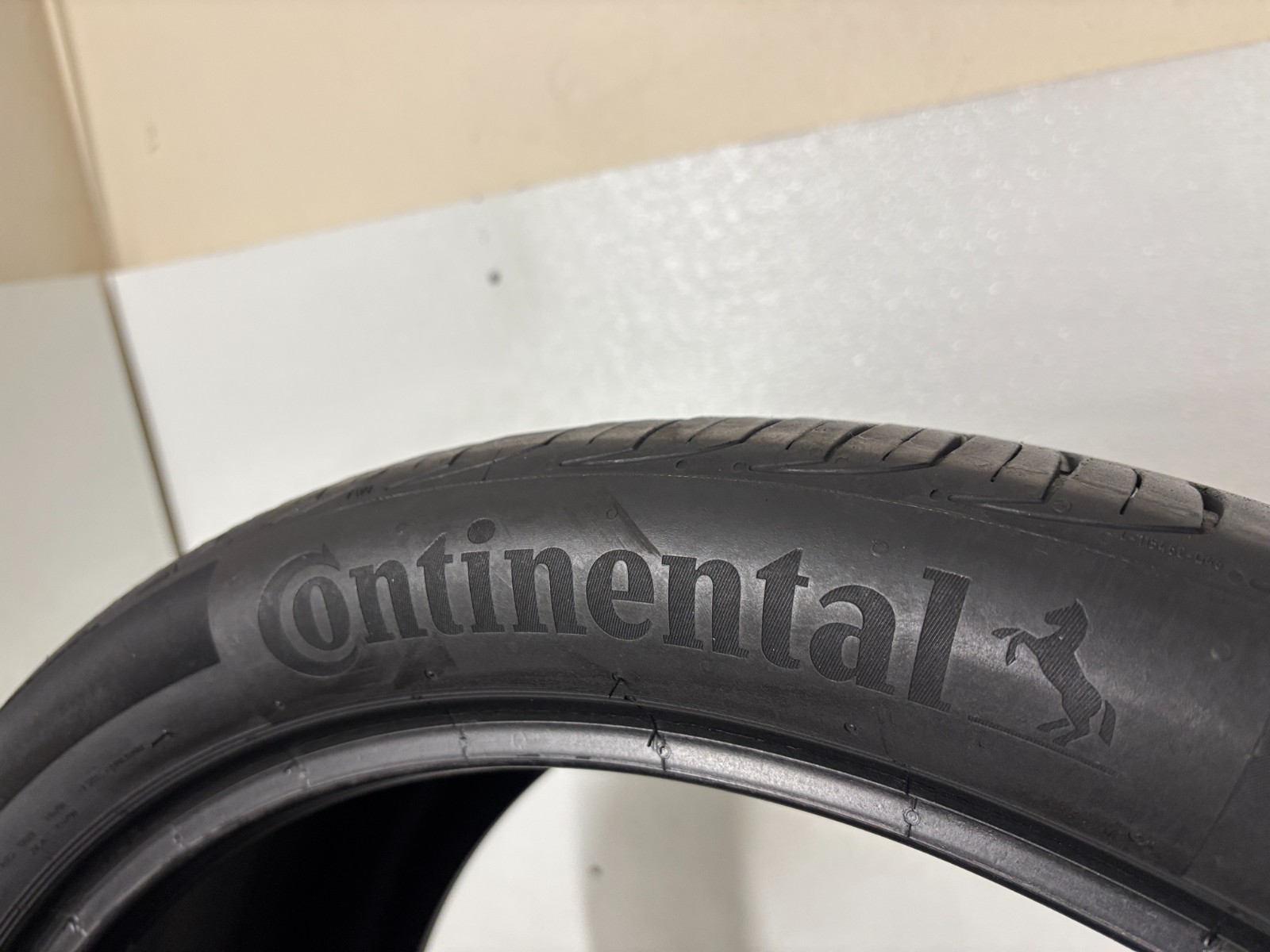 NO SHIPPING ONLY LOCAL PICK UP 2 tires 315 30 22 Continental PremiumContact 6