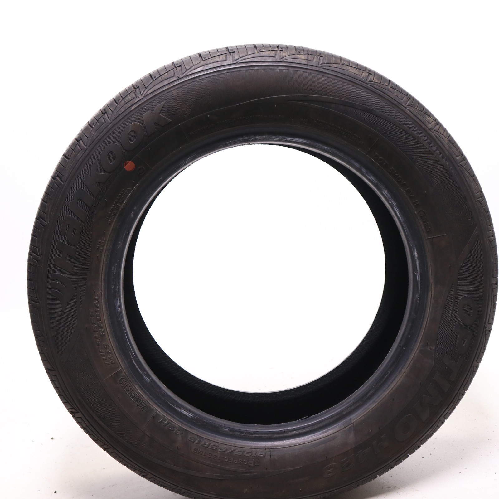 Used 195/65R15 Hankook Optimo H428 – 89H – 8/32 No Repairs