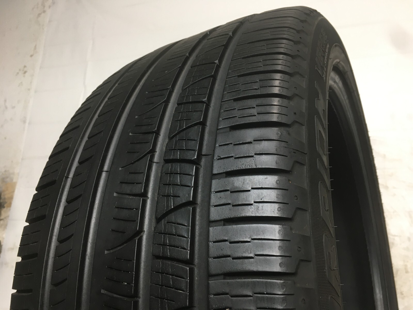 [1] PIrelli Scorpion Verde All Season P275/40R21 275 40 21 Tire 7.5-8.25/32