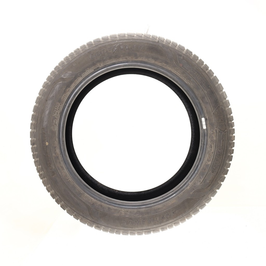 Used 235/55R19 Goodyear Assurance WeatherReady 2 105V – 10.5/32