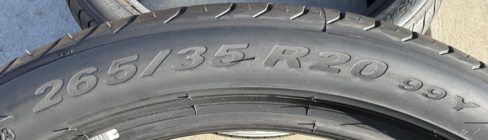 Set of TWO BRAND NEW 265/35R20 99Y Pirelli P Zero Tires 2653520