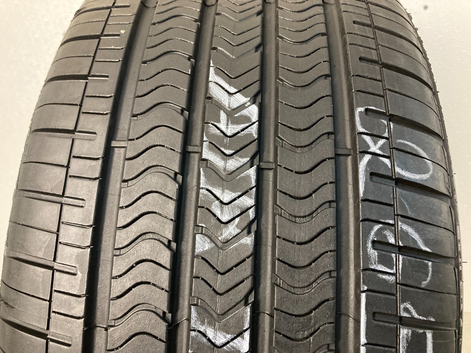 1 Tire 265 35 21 Goodyear Eagle Sport A/S Tesla (7.0-7.8/32 Tread) 101V
