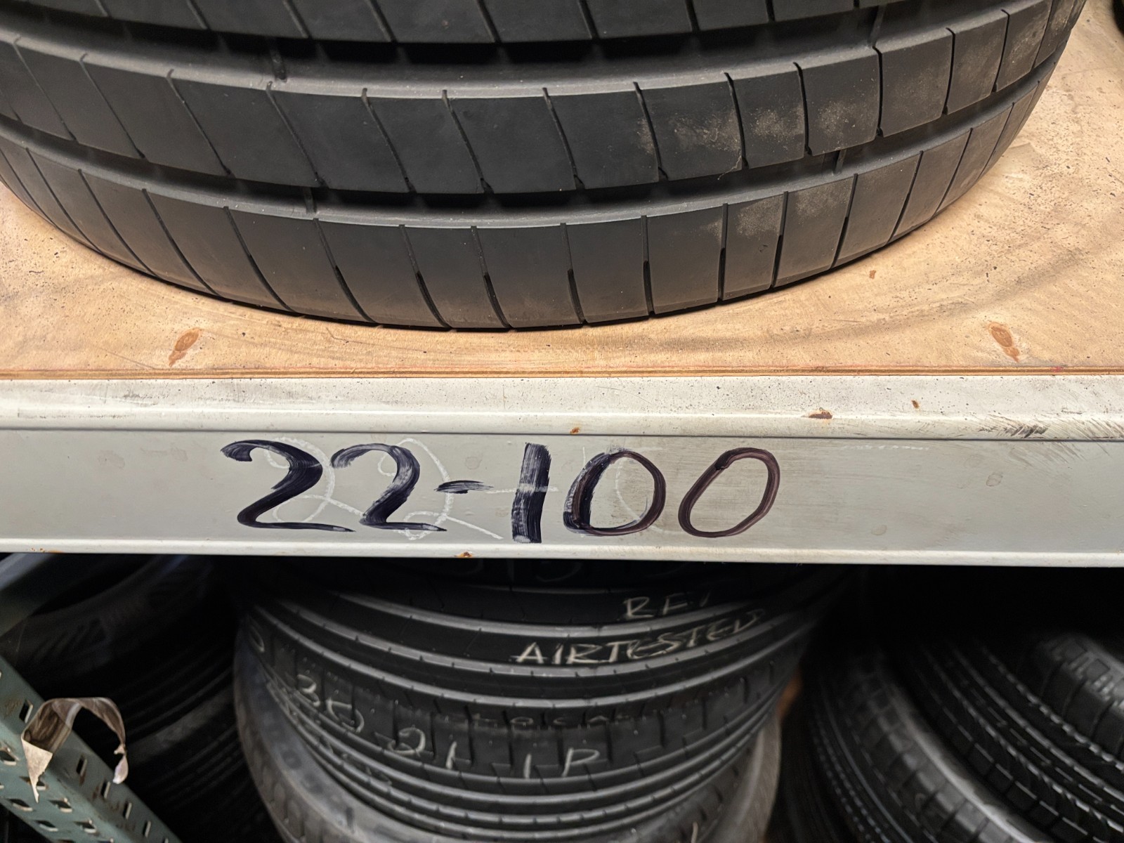 NO SHIPPING ONLY LOCAL PICK UP Set 4 tires 295 40 22 Pirelli Scorpion Zero