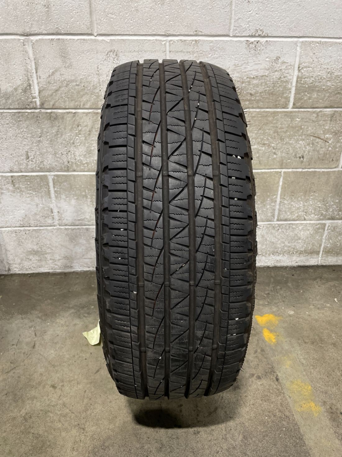 1x P245/60R18 Firestone Destination LE 2 8/32 105 H Used Tire 2456018