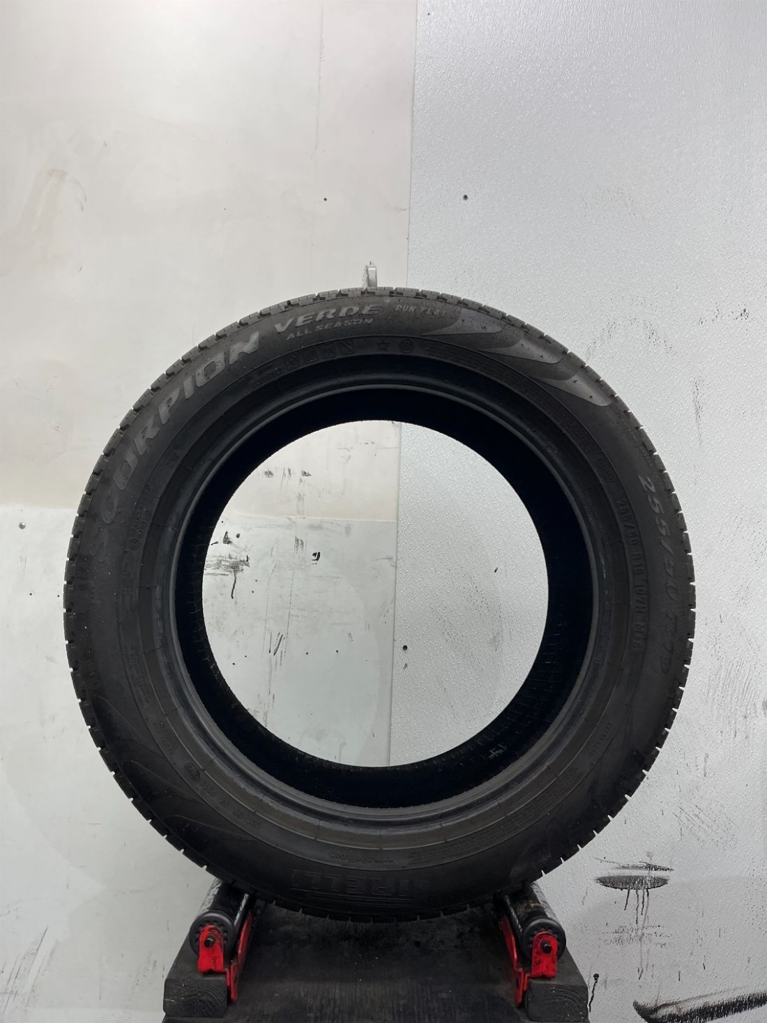 1 Used P255/50R19 Pirelli Scorpion verde all season runflat 107 H – 9/32