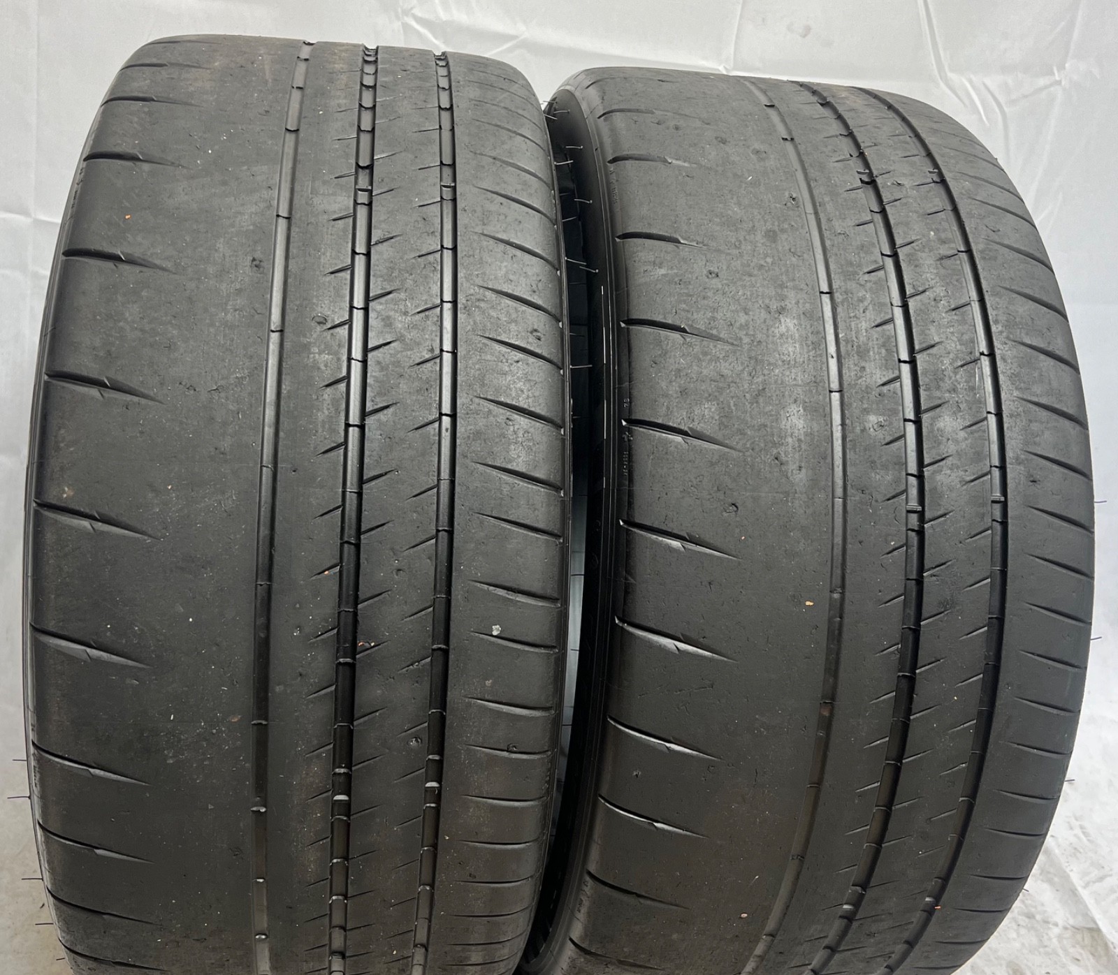 2 – NO REPAIRS 265/35ZR20 XL (99Y) Michelin Pilot Sport Cup 2 R (N0) – 6115