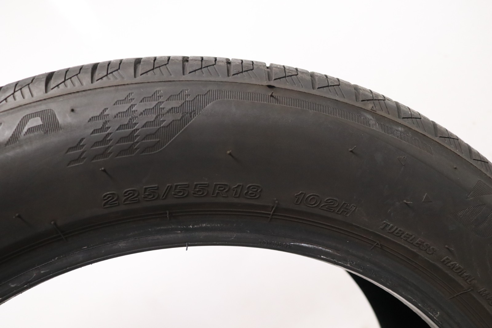 Set of 4 Used 225/55R18 Bridgestone Turanza LS100 – 102H – 7-8/32