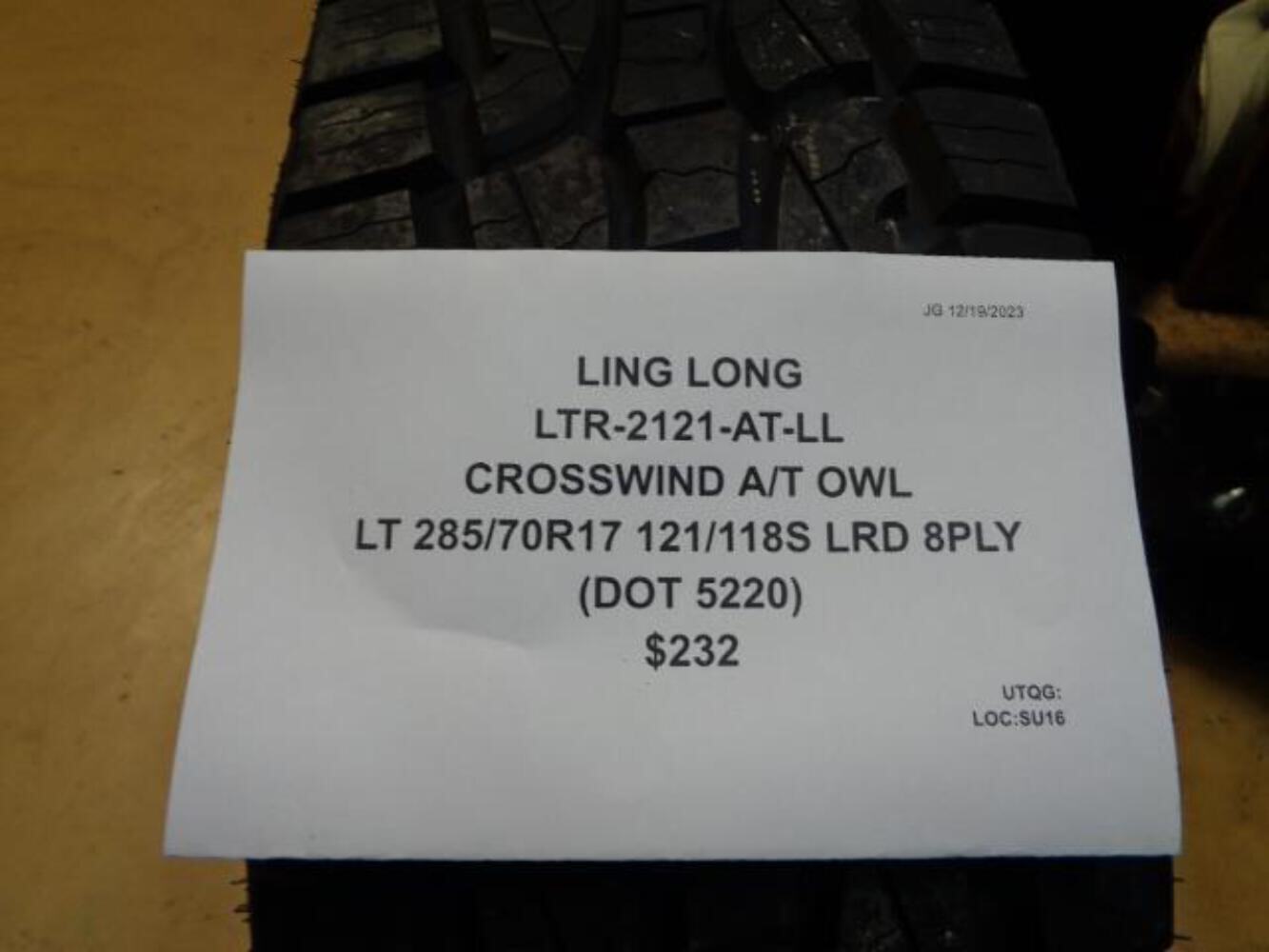 2 LING LONG CROSSWIND OWL LT 285 70 17 121/118S LRD 8PLY TIRE LTR-2121-AT-LL CQ2