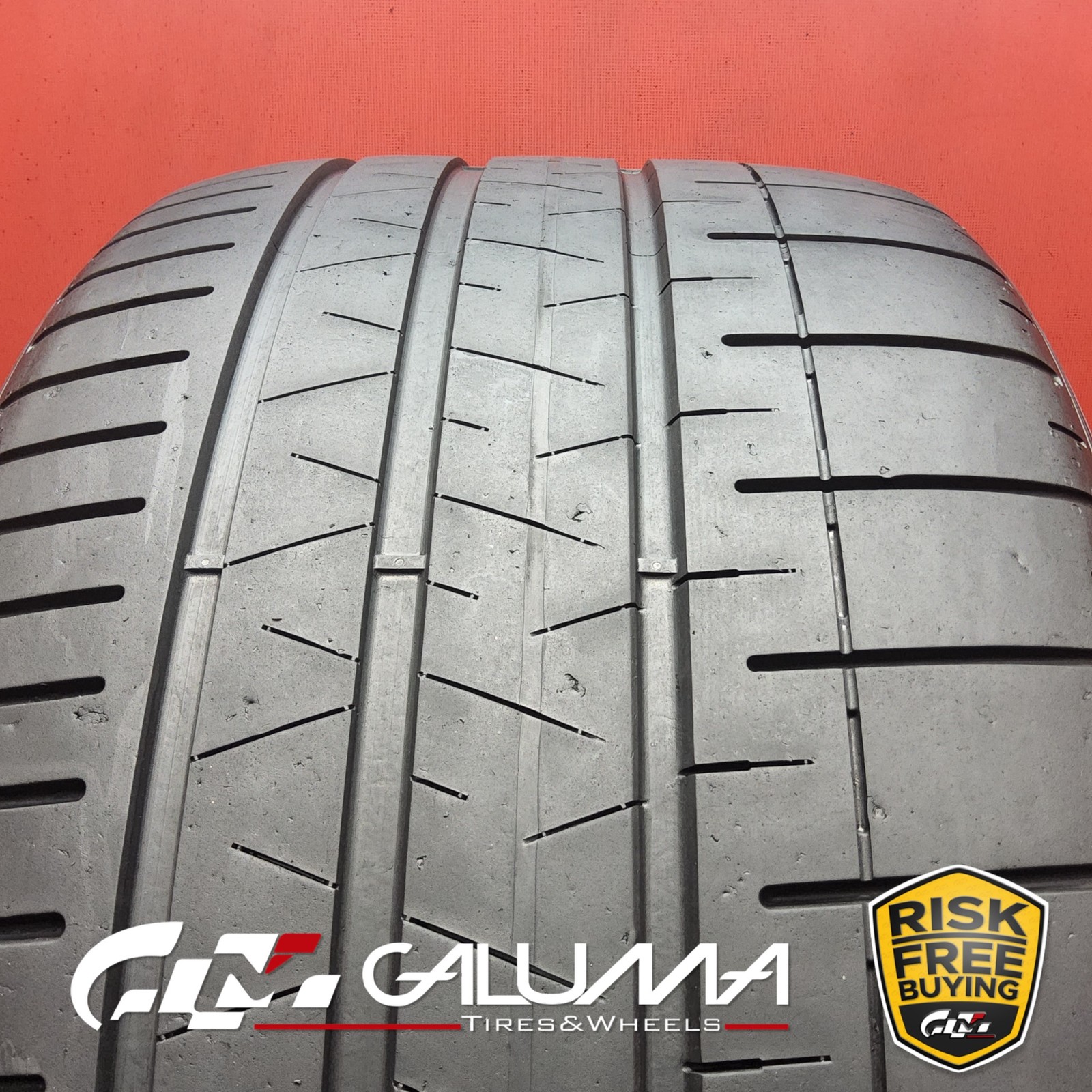 1 (One) Tire LikeNEW Pirelli P Zero CORSA PZC4 315/30ZR22 107Y No Repairs #88825