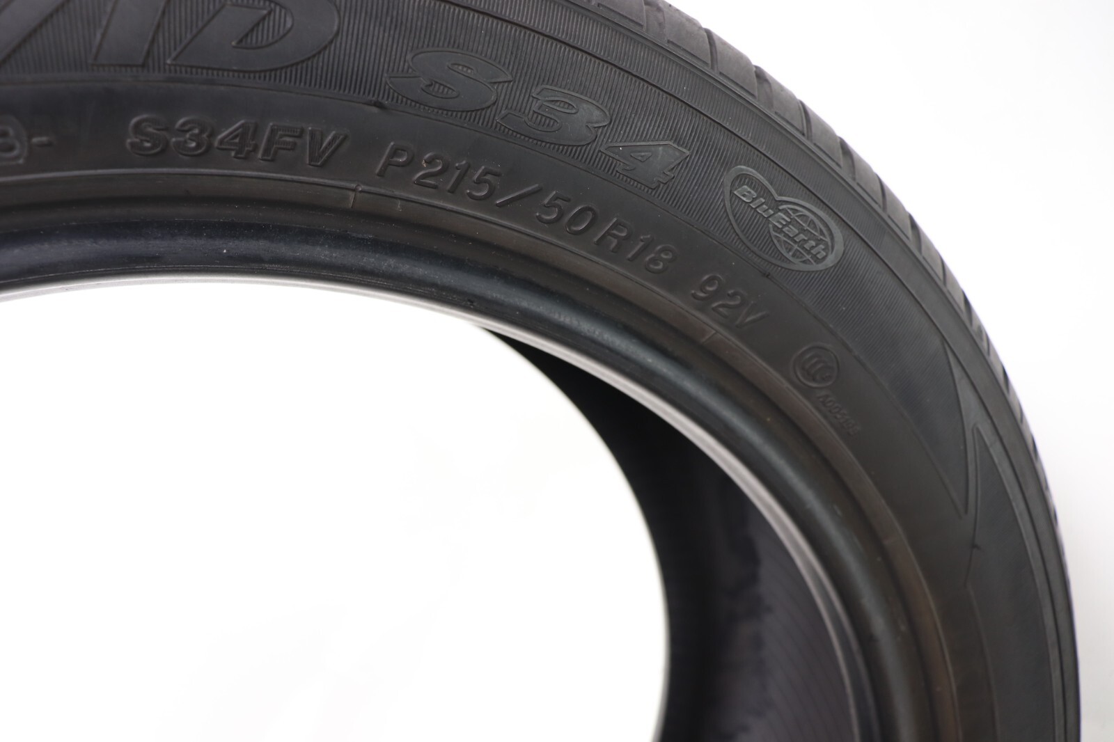 Set of 4 Used 215/50R18 Yokohama Avid S34FV – 92V – 7-8/32