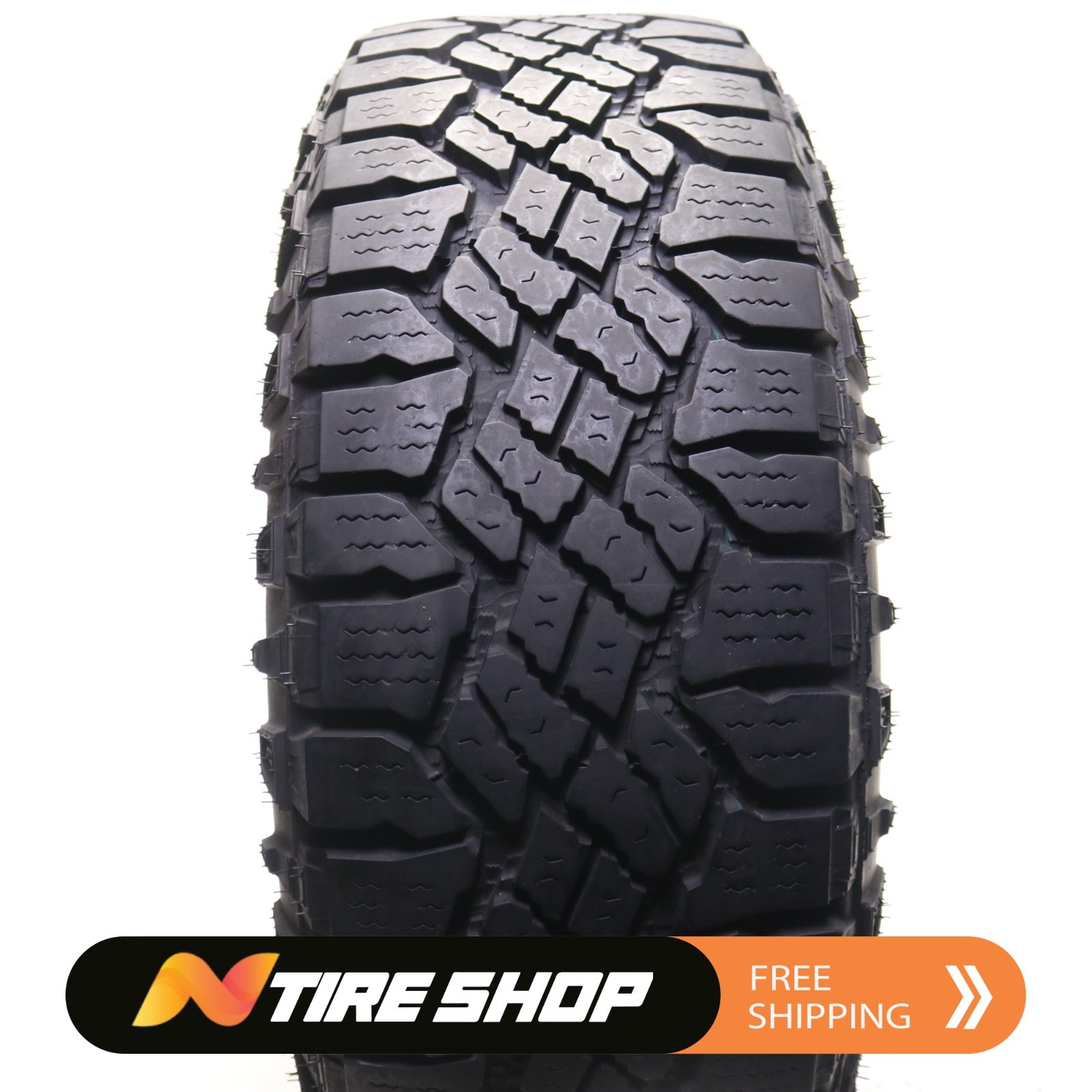 Set of 2 Used 265/65R17 Goodyear Wrangler Duratrac – 112S 9.5-10.5/32 No Repairs