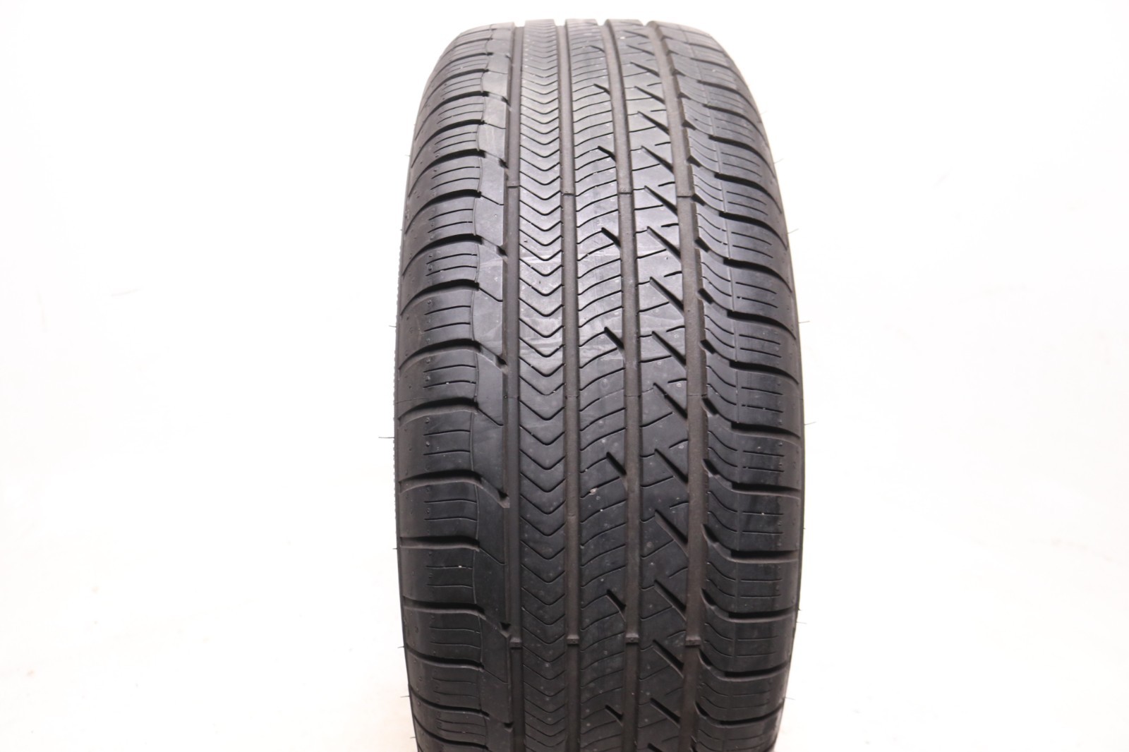 Set of 2 Used 235/55R18 Goodyear Eagle Sport AO – 100H – 8.5-9.5/32