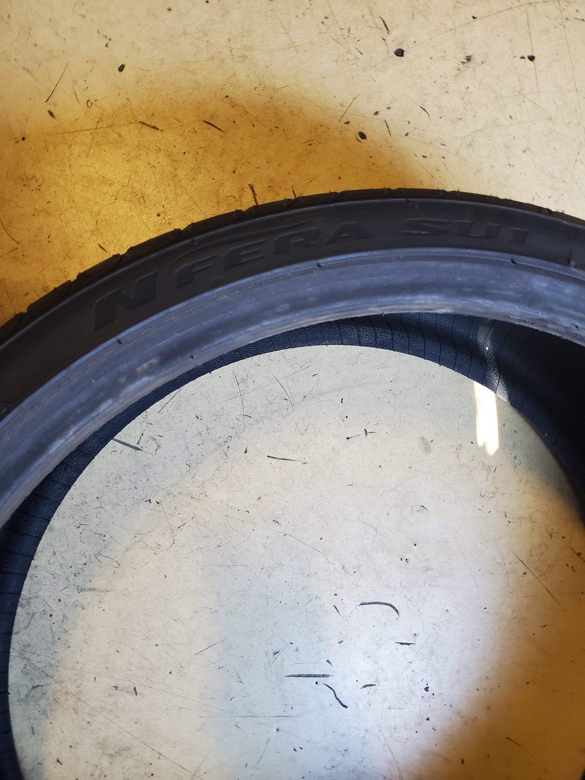 NOS NEXEN N FERA SU1 BSW P 225 35 20 90Y XL UHP TIRE 14101NXK