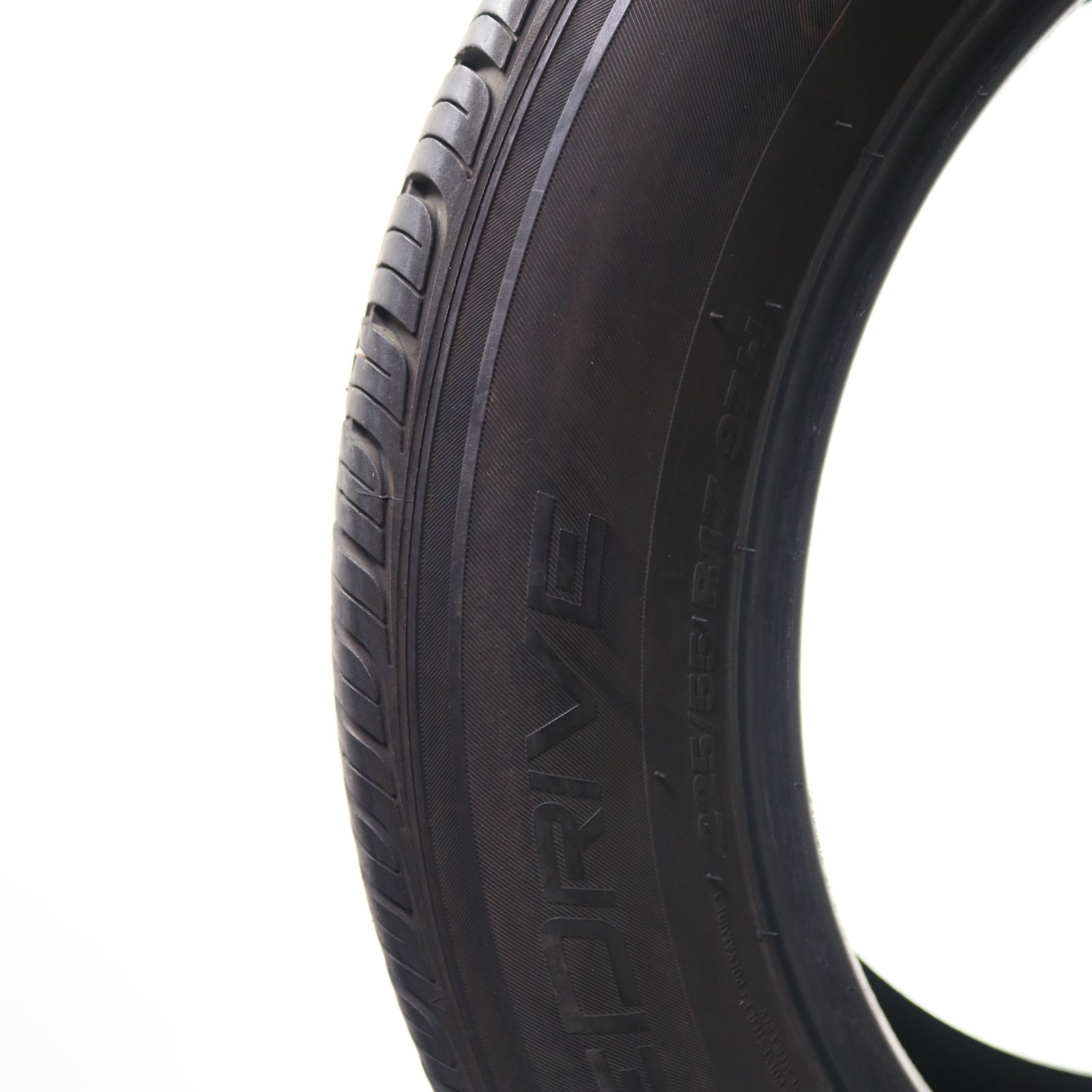 Set of 2 Used 225/55R17 SureDrive All-Season – 97H – 6.5-7.5/32