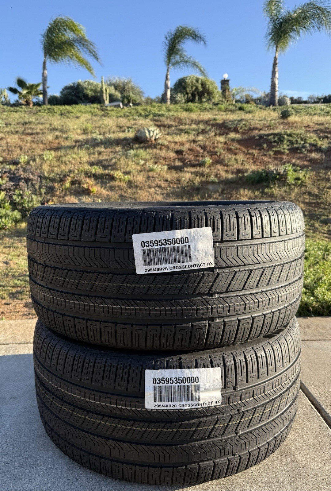 TWO NEW 295/40R20 110V Continental CrossContact RX SSR MO1 EXT Run Flat Tires
