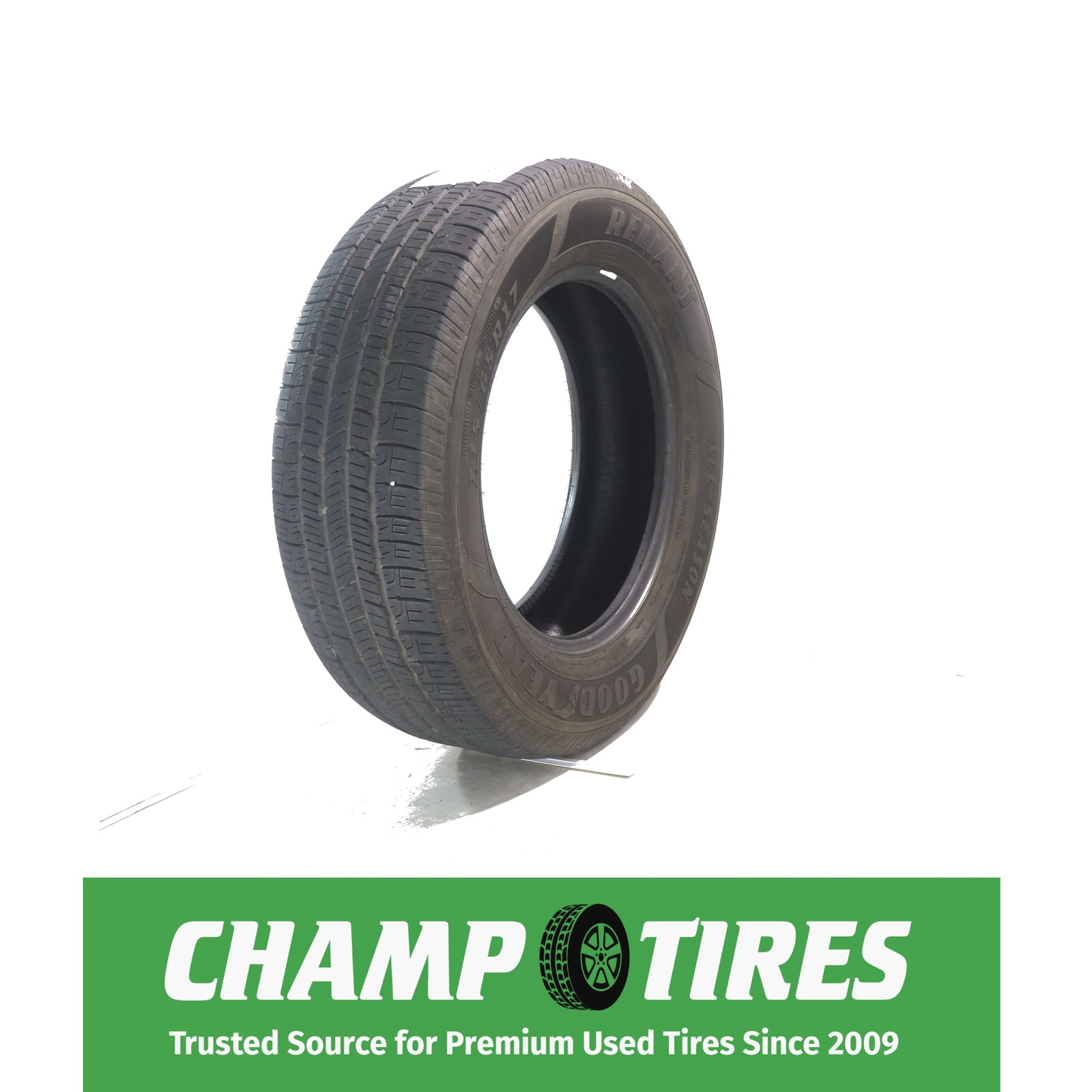 Goodyear Reliant All-Season 235 65 17 104 V 8/32nds BCR422580