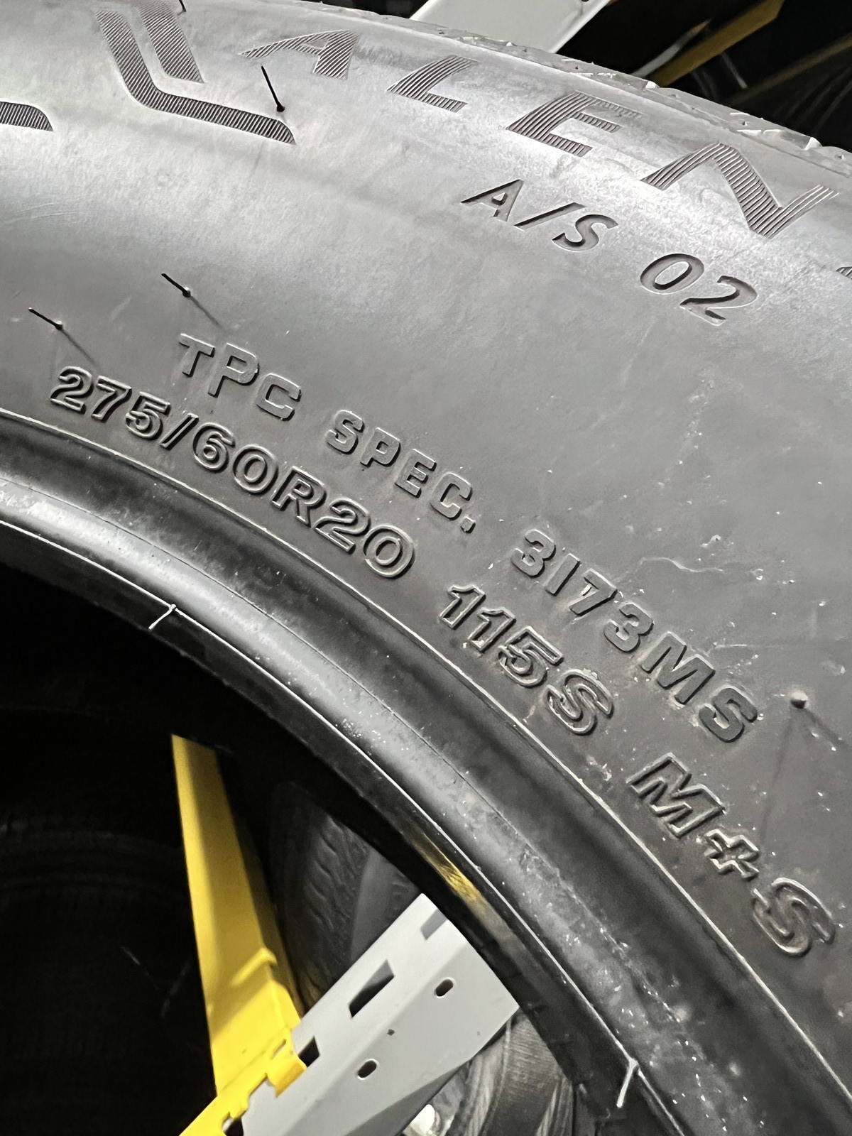 1 Tire Bridgestone Alenza A/S 02 TPC 275/60R20 115S DOT.1325 8.75/32