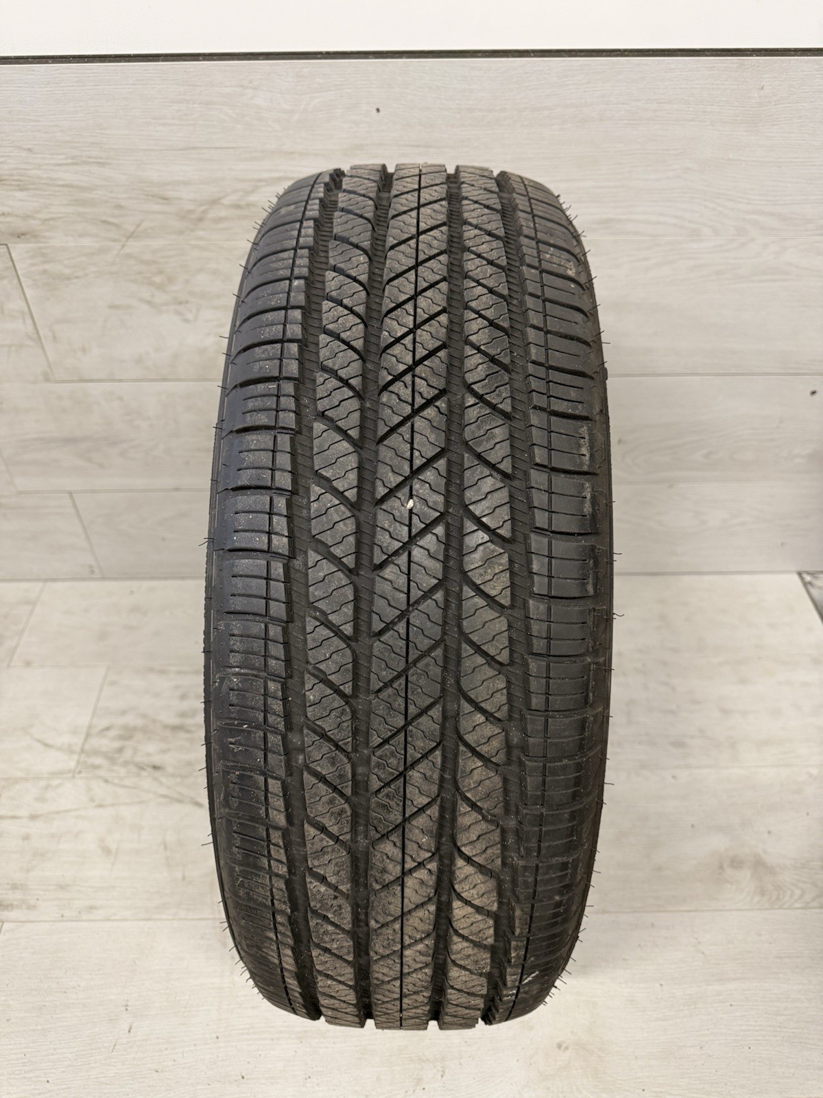 (1) BRIDGESTONE ALENZA AS ULTRA 255/60/19 109H M+S 10/32NDS 25/23 DOT DATE CODE