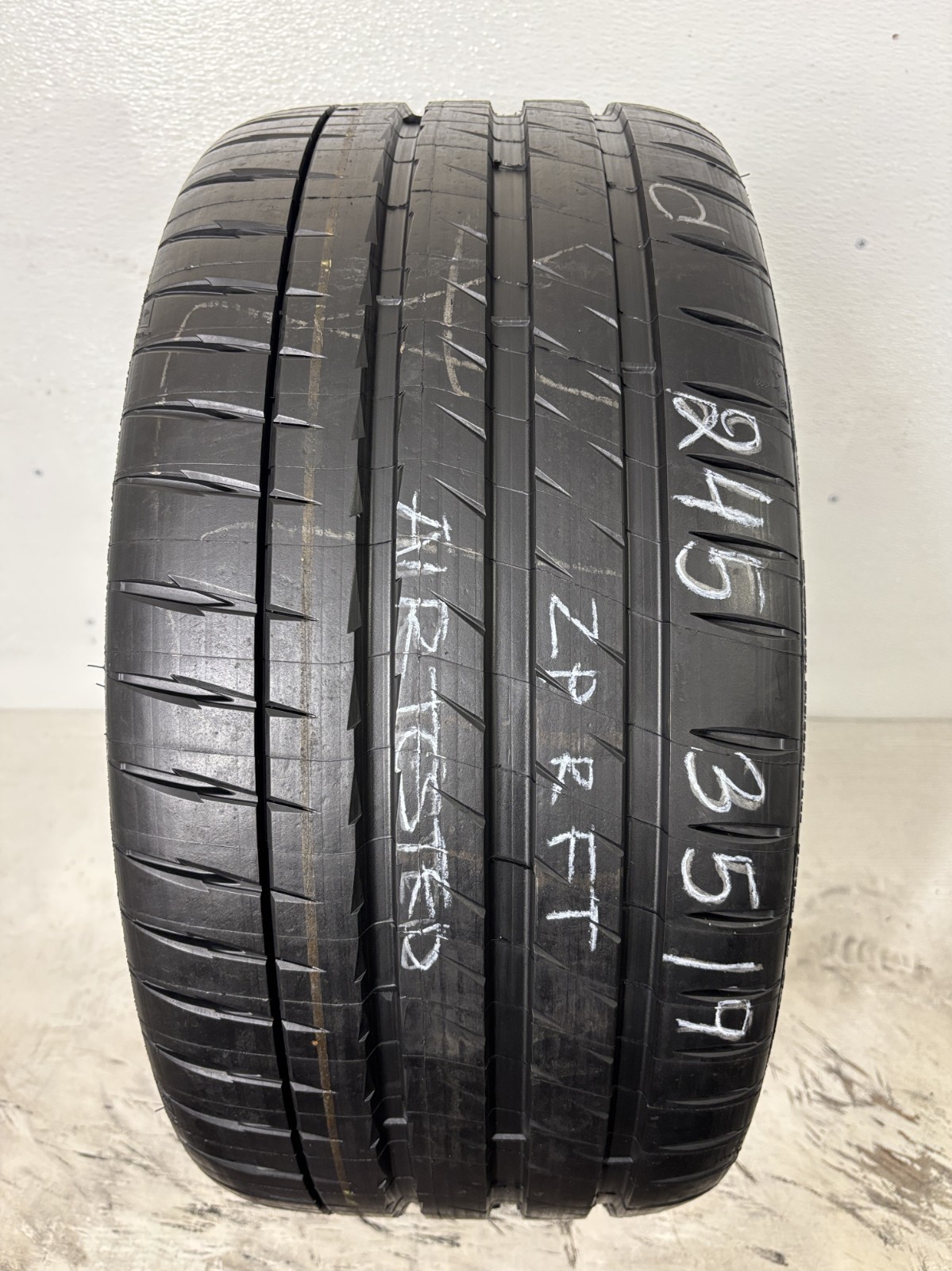 1 Tire 245 35 19 Michelin Pilot Sport 4 S ZP Run Flat (100% Tread) NO REPAIRS