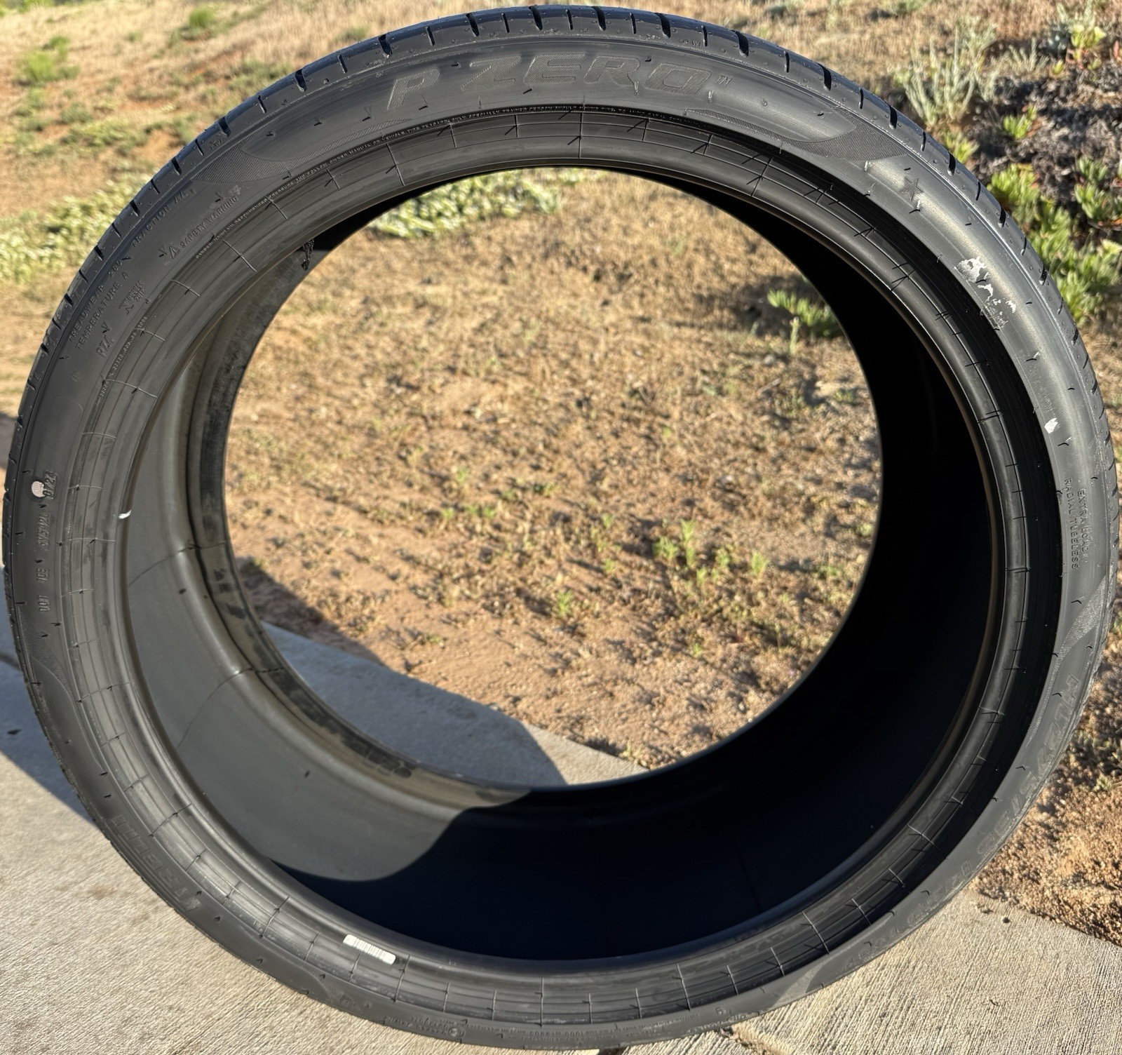 TWO BRAND NEW HL275/35R23 275/35R23 108Y Pirelli P Zero PZ4 BMW XM / X7 Tires