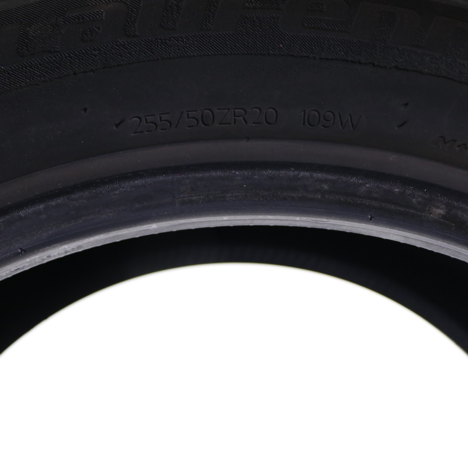 Set of 2 Used 255/50ZR20 Laufenn S Fit AS – 109W – 7-8/32