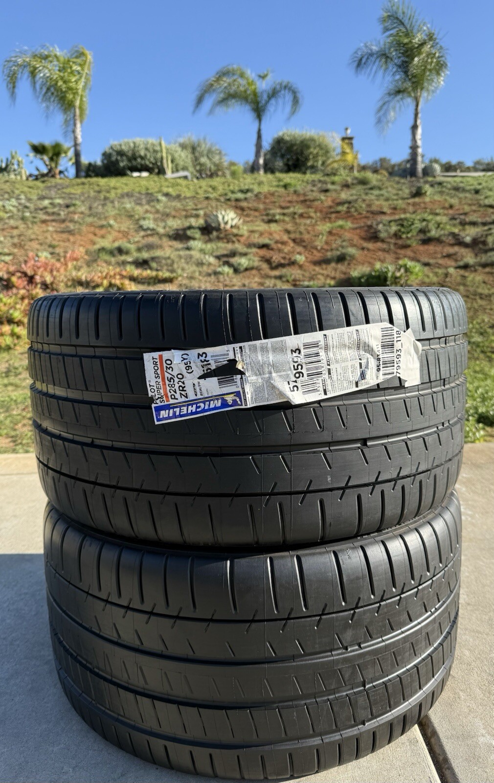 TWO BRAND NEW 285/30ZR20 (95Y) Michelin Pilot Super Sport ZP Run Flat Tires