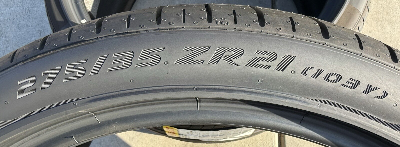 SET of TWO BRAND NEW 275/35ZR21 (103Y) Pirelli P Zero PZ4 Sport PNCS Foam Tires