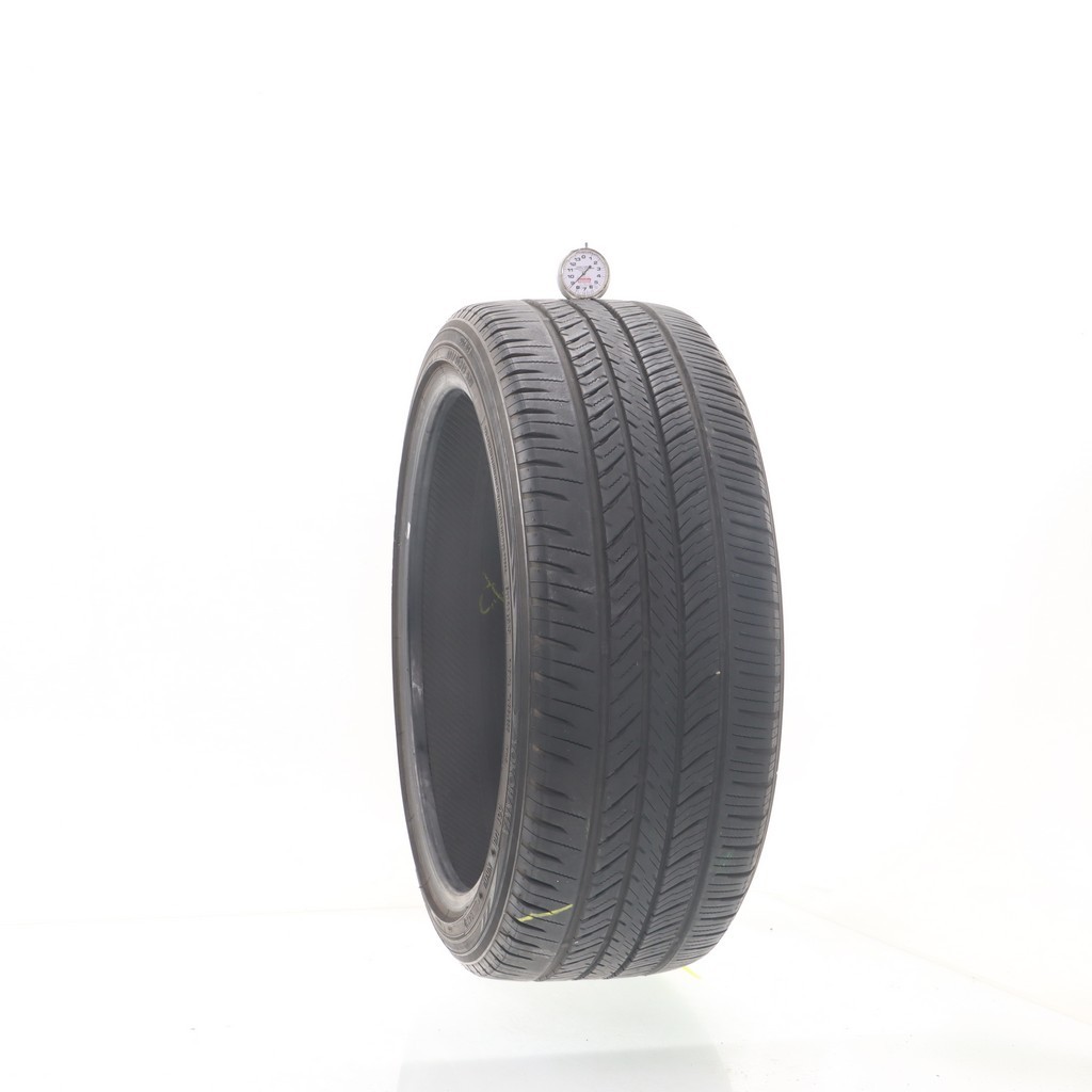 Set of (4) Used 235/40R19 Yokohama YK-GTX 96V – 8.5-9/32