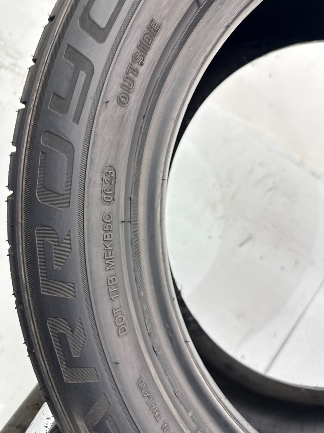 1 Used P235/50R17 Arroyo Grand Sport A/S 100 W – 9/32