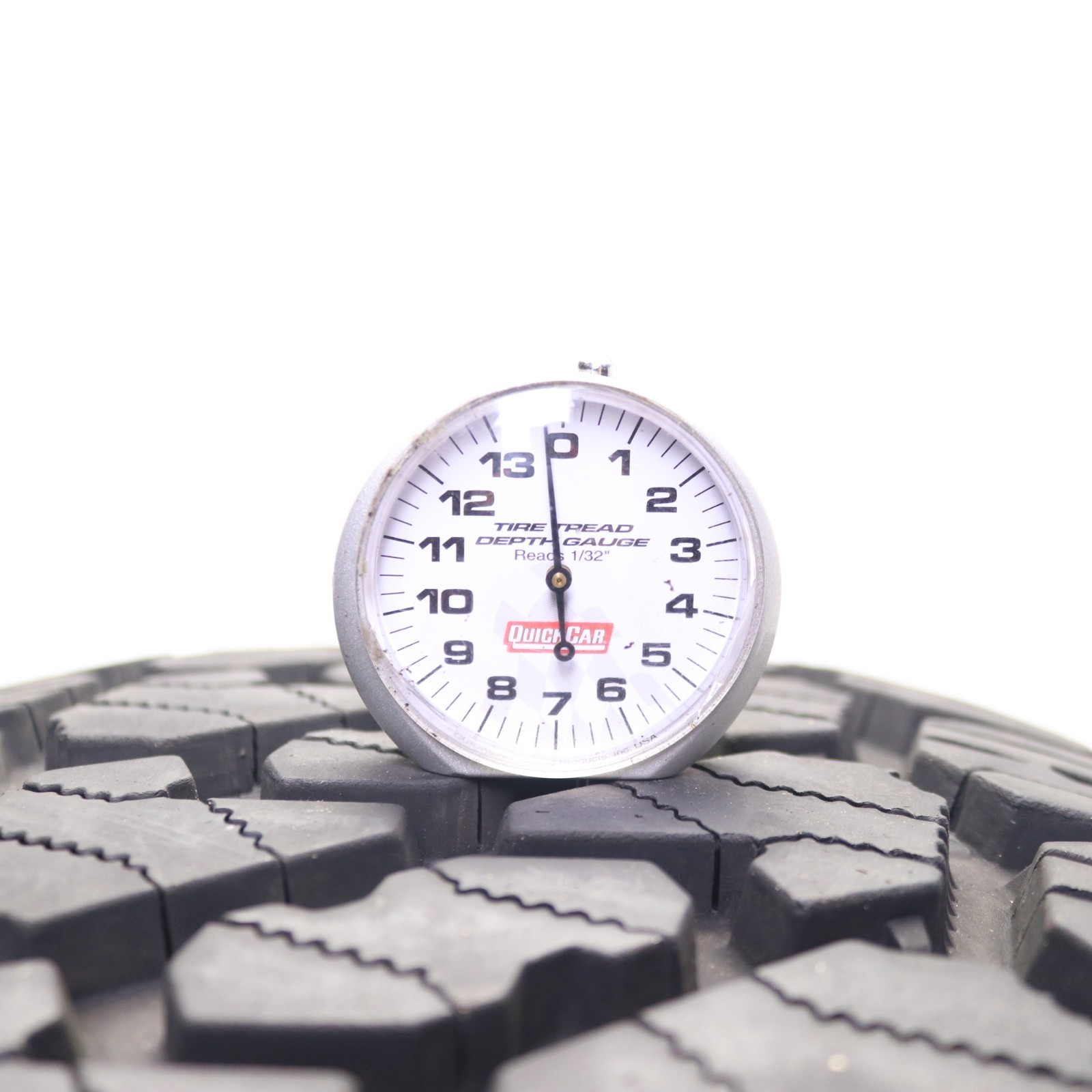 Used LT 265/70R18 Firestone Destination X/T – 124/121S – 13.5/32