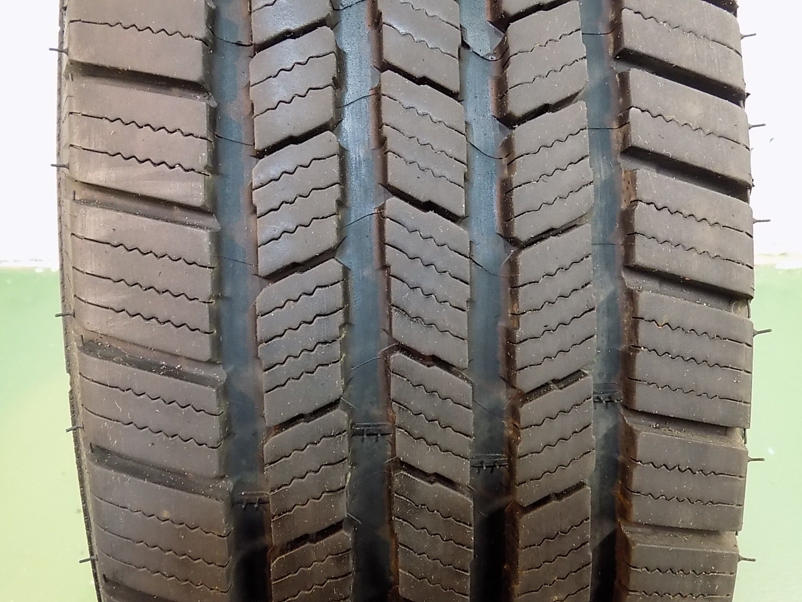 LT245/75R16 Michelin Defender LTX M/S 120 R Used 11/32nds