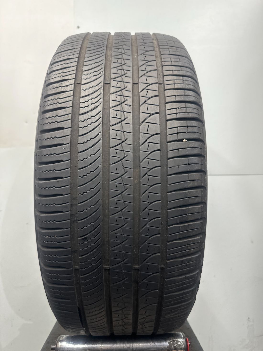1 Pirelli SCORPION ZERO ALL SEASON Used Tire P285/40R23 2854023 285/40/23 7/32