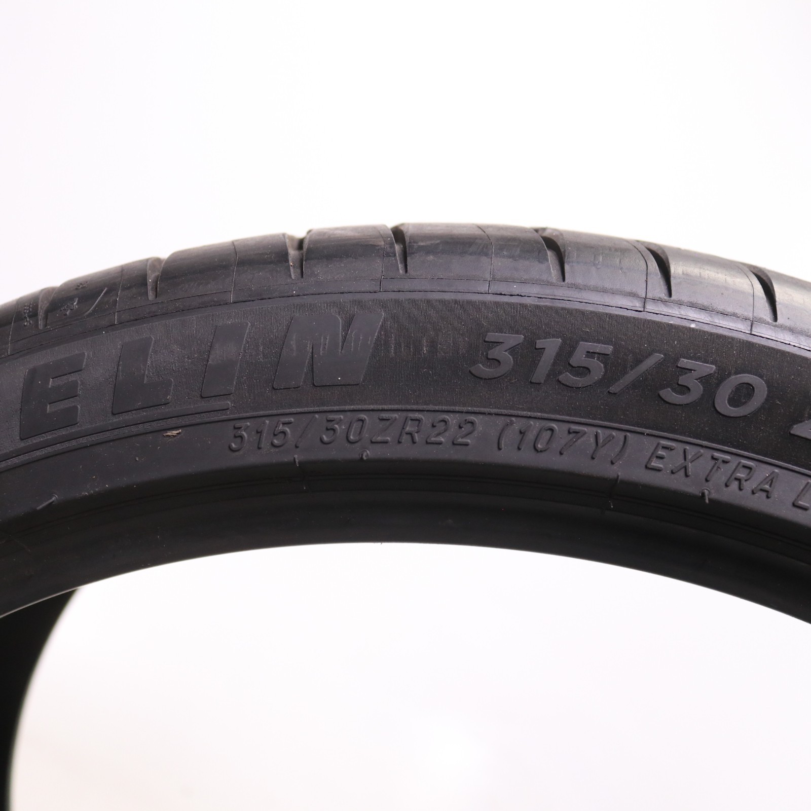 Set of 2 Used 315/30ZR22 Michelin Pilot Sport 4 S – 107Y – 7.5-8/32