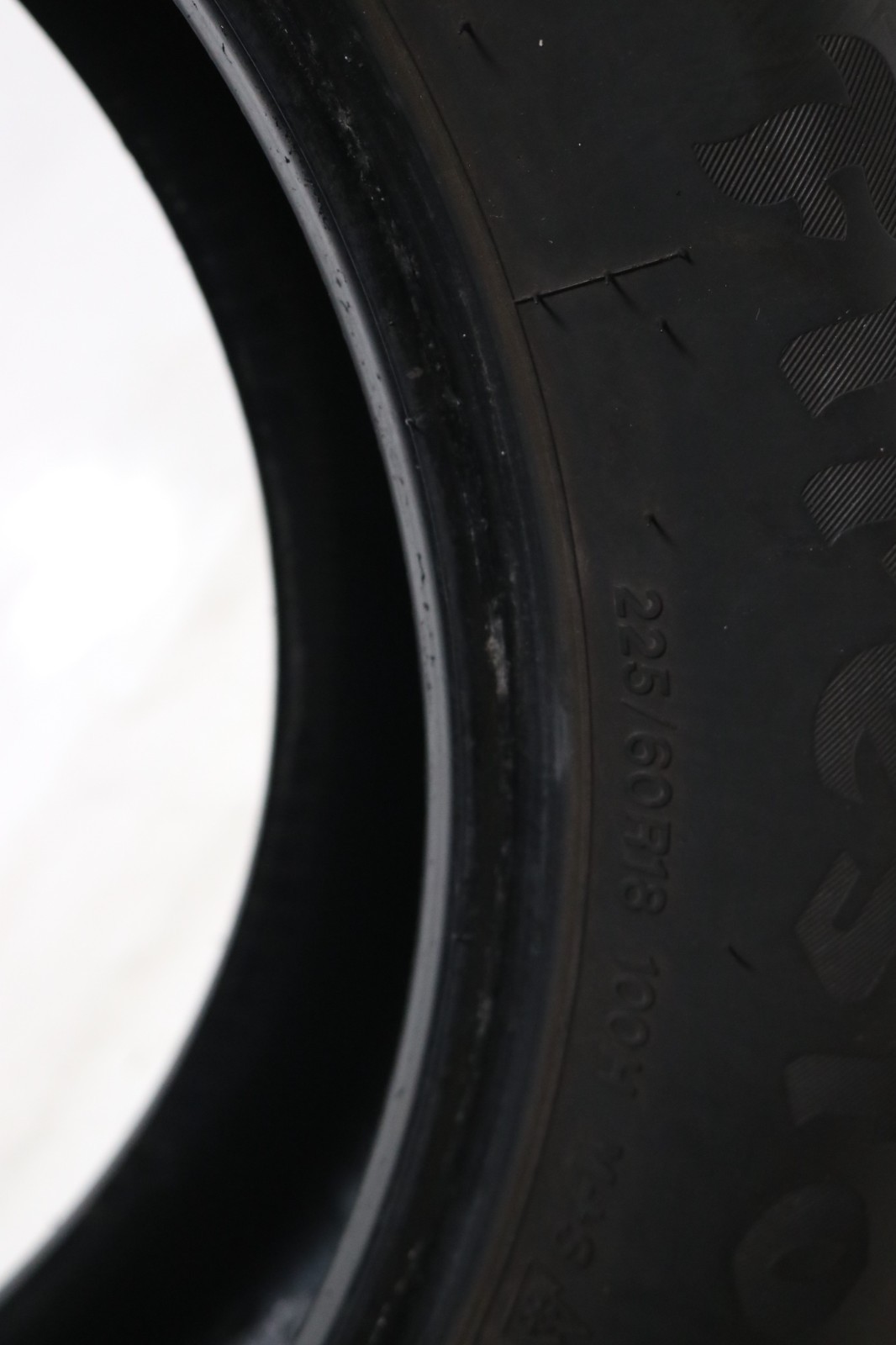 Set of 4 Used 225/60R18 Firestone WeatherGrip – 100H – 8.5-9.5/32